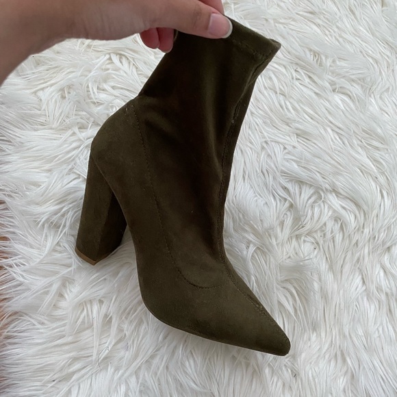 Ankle booties - Picture 1 of 3